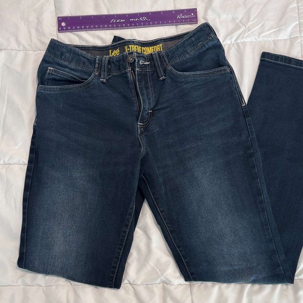 Lee Women's Classic Indigo Straight Leg X-Treme Comfort Jeans